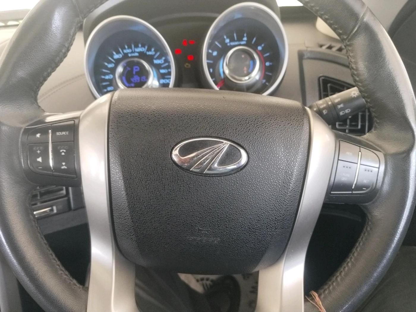 2018 Mahindra XUV500 W11 AT, Diesel, Automatic, 49,919 km, interior