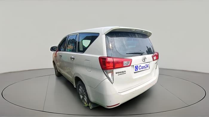 2017 Toyota Innova Crysta 2.4 VX 7 STR, Diesel, Manual, 1,08,551 km, exterior