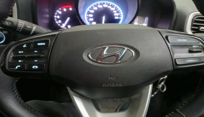 2021 Hyundai VENUE SX 1.5 CRDI, Diesel, Manual, 1,29,720 km, interior