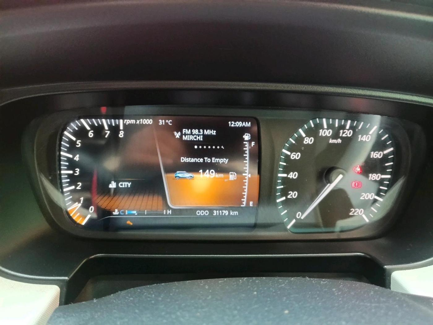 2021 Tata PUNCH CREATIVE  MT, Petrol, Manual, 31,179 km, interior
