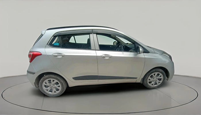 2017 Hyundai Grand i10 SPORTZ (O) 1.2 KAPPA VTVT, Petrol, Manual, 35,223 km, exterior