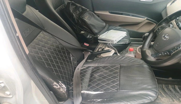 2017 Hyundai Grand i10 SPORTZ (O) 1.2 KAPPA VTVT, Petrol, Manual, 35,223 km, interior