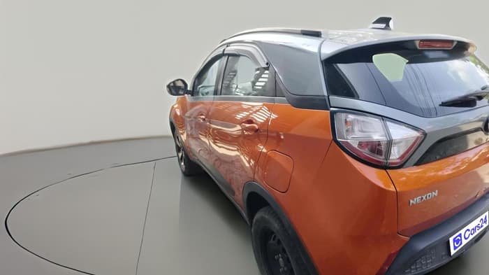 2018 Tata NEXON XZA PLUS DIESEL DUAL TONE, Diesel, Automatic, 44,653 km, exterior