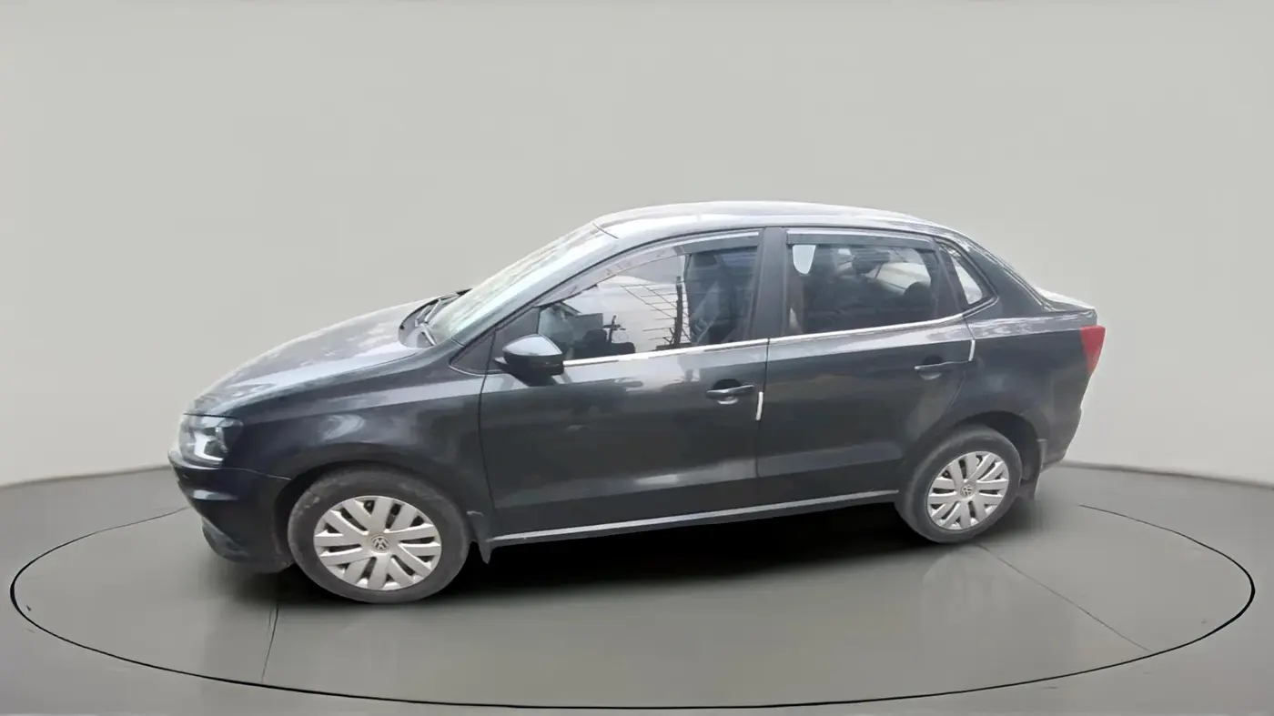 2017 Volkswagen Ameo COMFORTLINE 1.5L, Diesel, Manual, 60,256 km, exterior