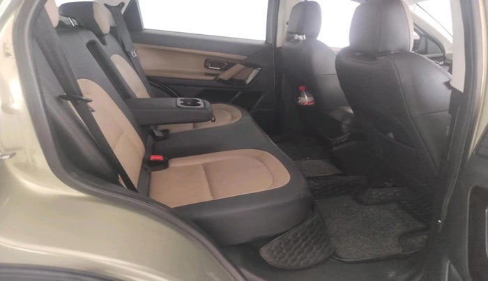 2022 Tata Harrier XZ PLUS 2.0L KAZIRANGA, Diesel, Manual, 44,455 km, interior