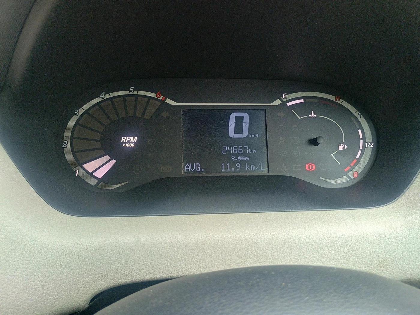 2023 Nissan MAGNITE XL, Petrol, Manual, 24,667 km, interior