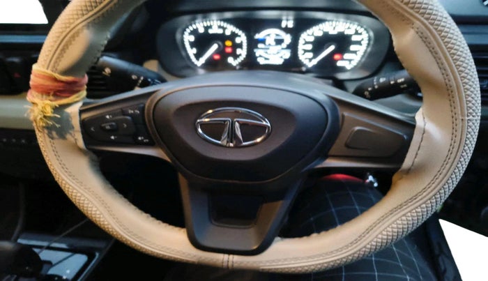 2022 Tata PUNCH ADVENTURE AMT, Petrol, Automatic, 8,241 km, interior