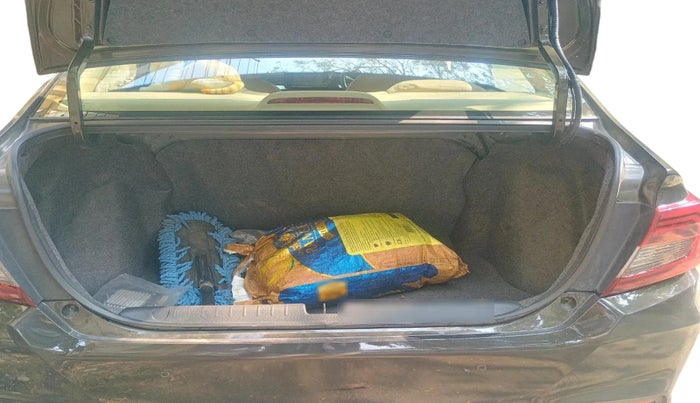 2024 Honda Amaze 1.2L I-VTEC VX, Petrol, Manual, 7,621 km, exterior