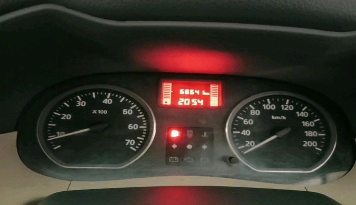 2014 Nissan Terrano XV D THP PREMIUM 110 PS, Diesel, Manual, 68,641 km, interior