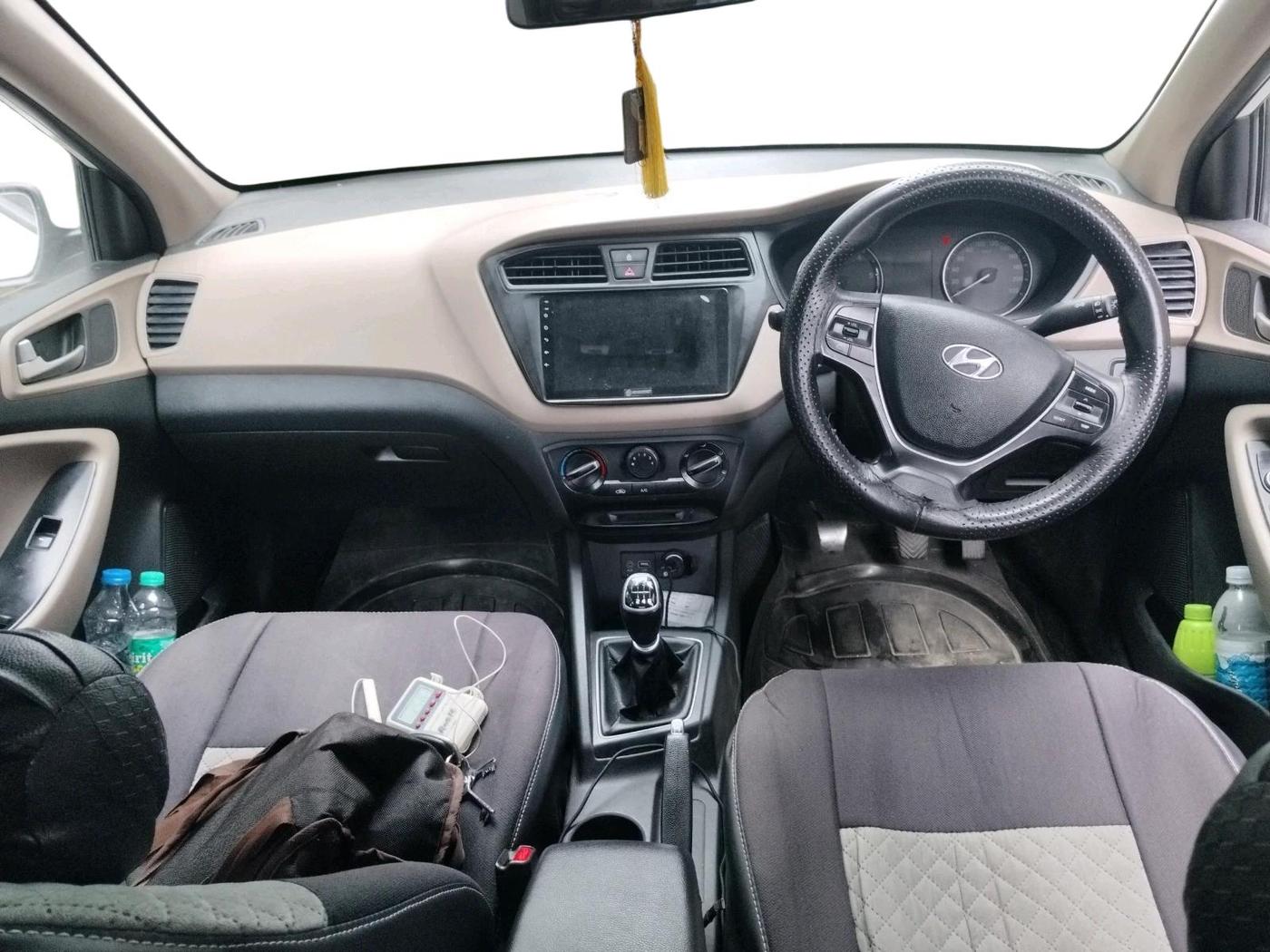 2015 Hyundai Elite i20 MAGNA 1.4 CRDI, Diesel, Manual, 1,00,591 km, interior