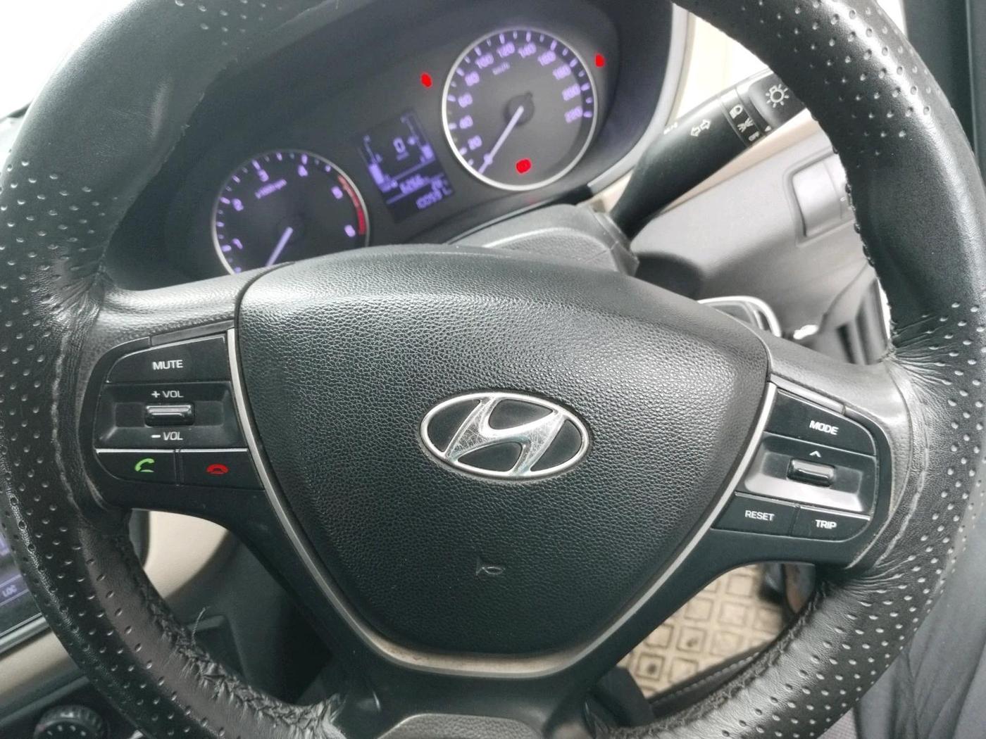 2015 Hyundai Elite i20 MAGNA 1.4 CRDI, Diesel, Manual, 1,00,591 km, interior