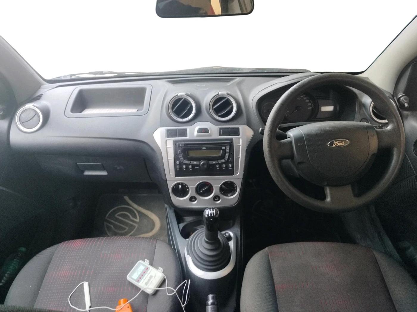 2011 Ford Figo EXI 1.2 PETROL, Petrol, Manual, 34,414 km, interior