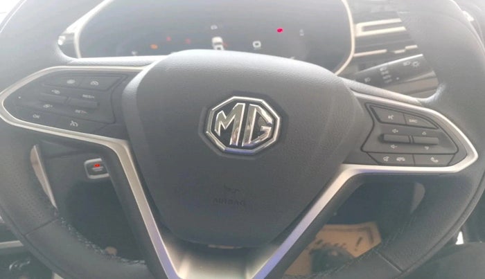 2025 MG HECTOR SHARP PRO 1.5 PETROL TURBO CVT PETROL, Petrol, Automatic, 10,969 km, interior