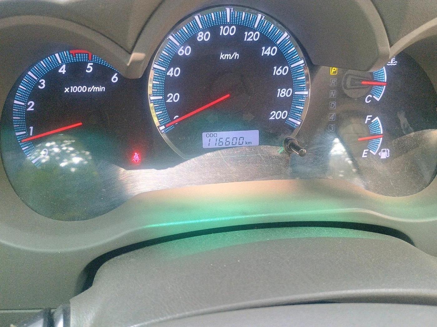 2013 Toyota Fortuner 3.0 4X2 AT, Diesel, Automatic, 1,16,600 km, interior