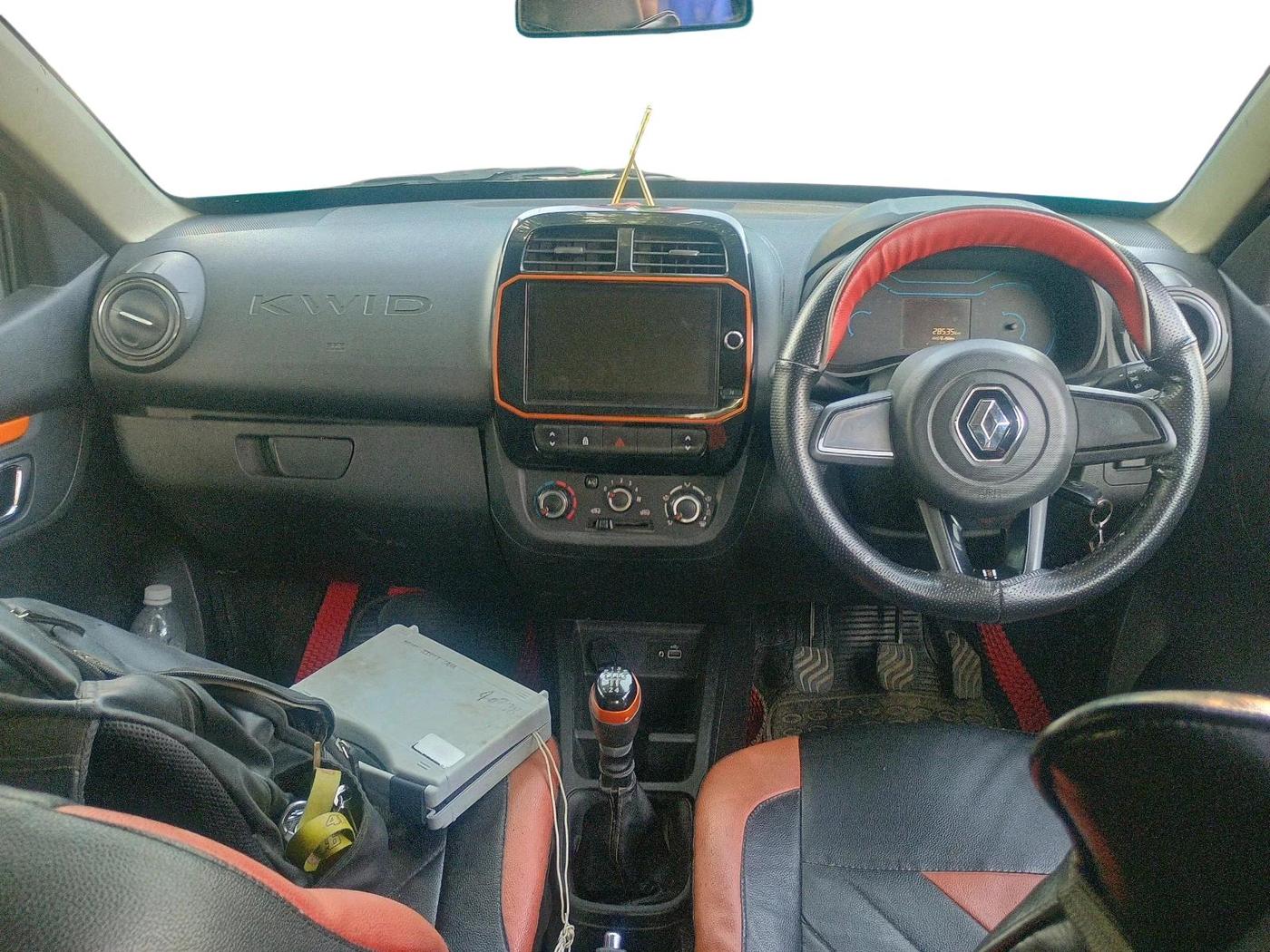 2019 Renault Kwid CLIMBER 1.0 (O), Petrol, Manual, 28,535 km, interior