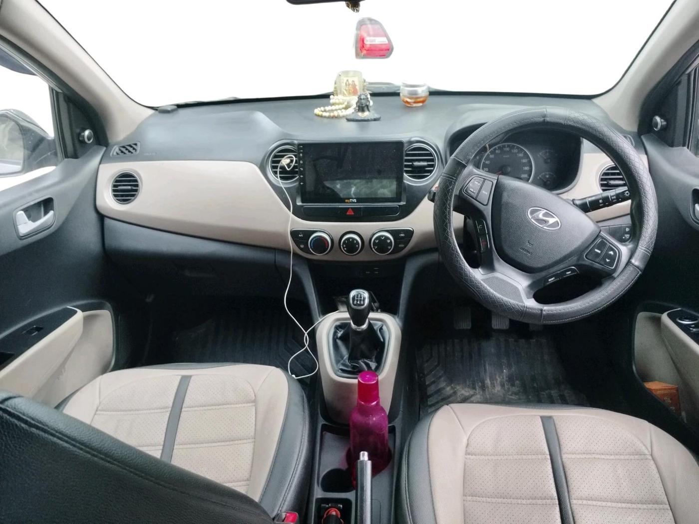 2017 Hyundai Grand i10 SPORTZ 1.2 KAPPA VTVT, Petrol, Manual, 74,921 km, interior