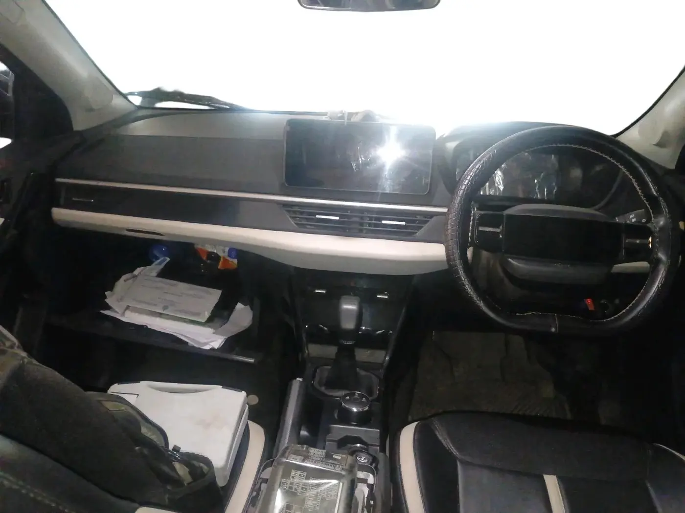 2025 Tata NEXON Creative Plus (PS) 1.2 Petrol DCA Dual Tone, Petrol, Automatic, 9,812 km, interior