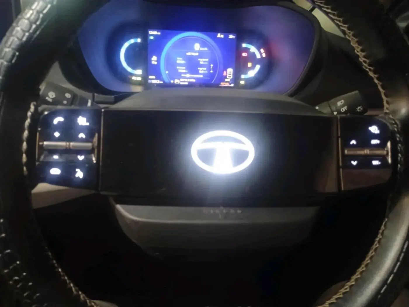 2025 Tata NEXON Creative Plus (PS) 1.2 Petrol DCA Dual Tone, Petrol, Automatic, 9,812 km, interior