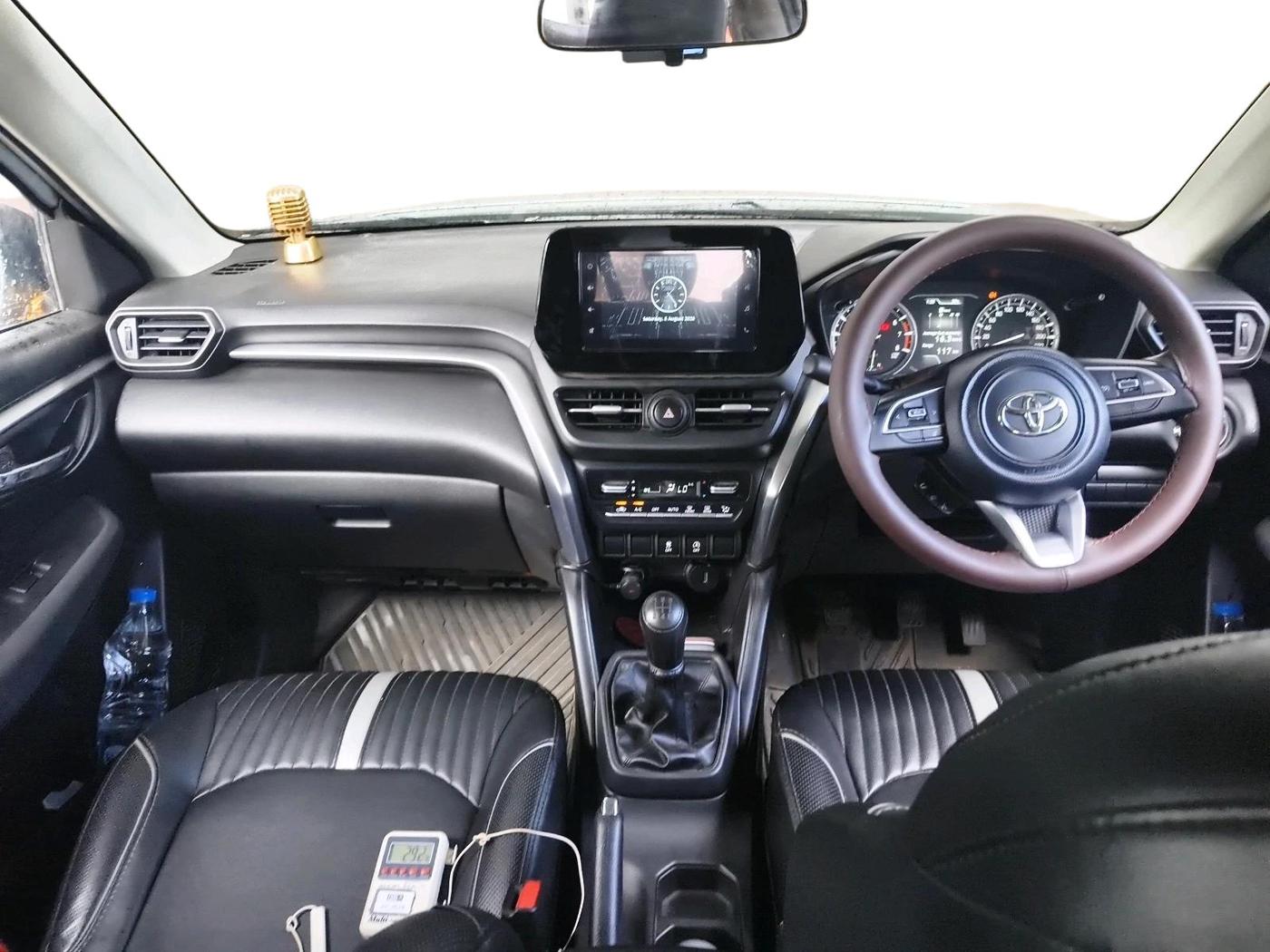 2023 Toyota URBAN CRUISER HYRYDER S NEO DRIVE, Petrol, Manual, 41,715 km, interior
