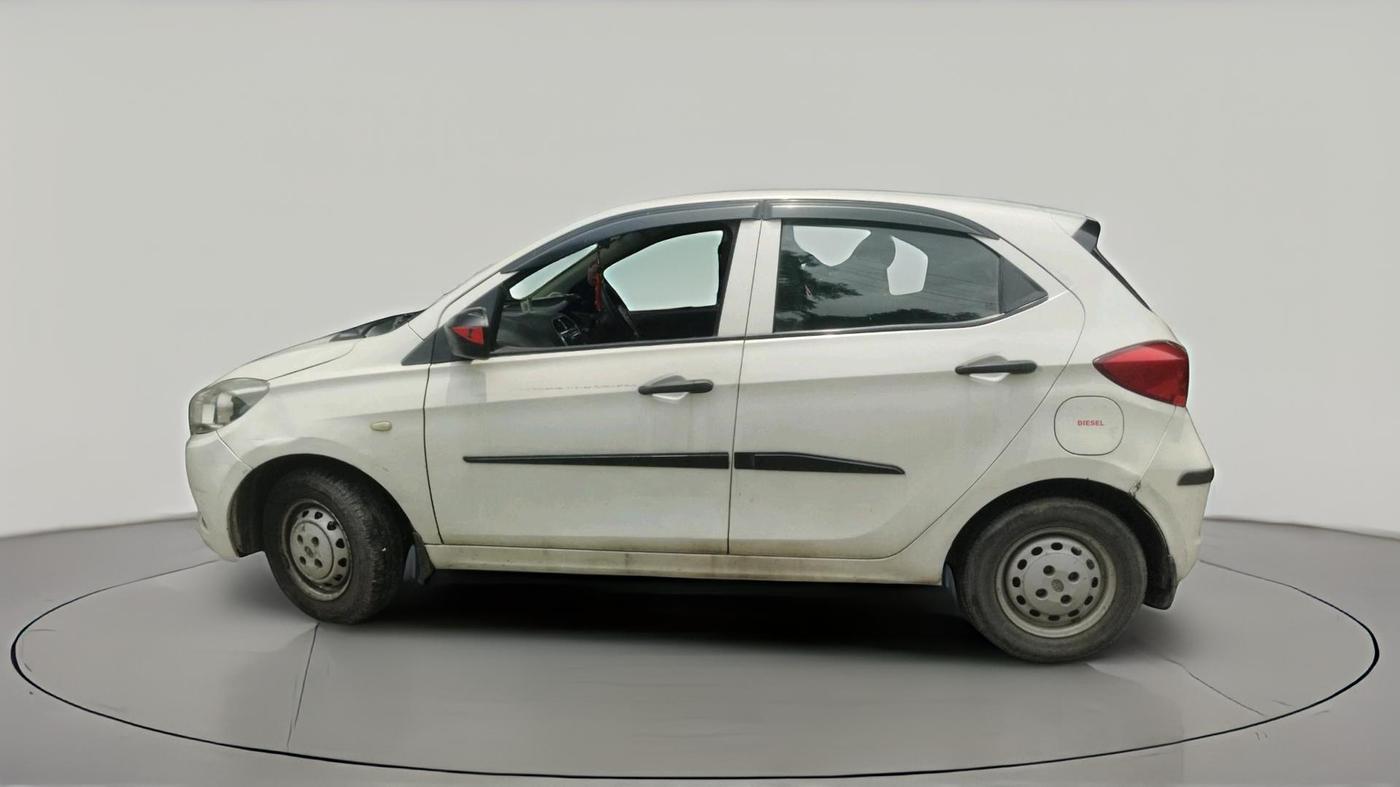 2017 Tata Tiago XM DIESEL, Diesel, Manual, 2,58,257 km, exterior