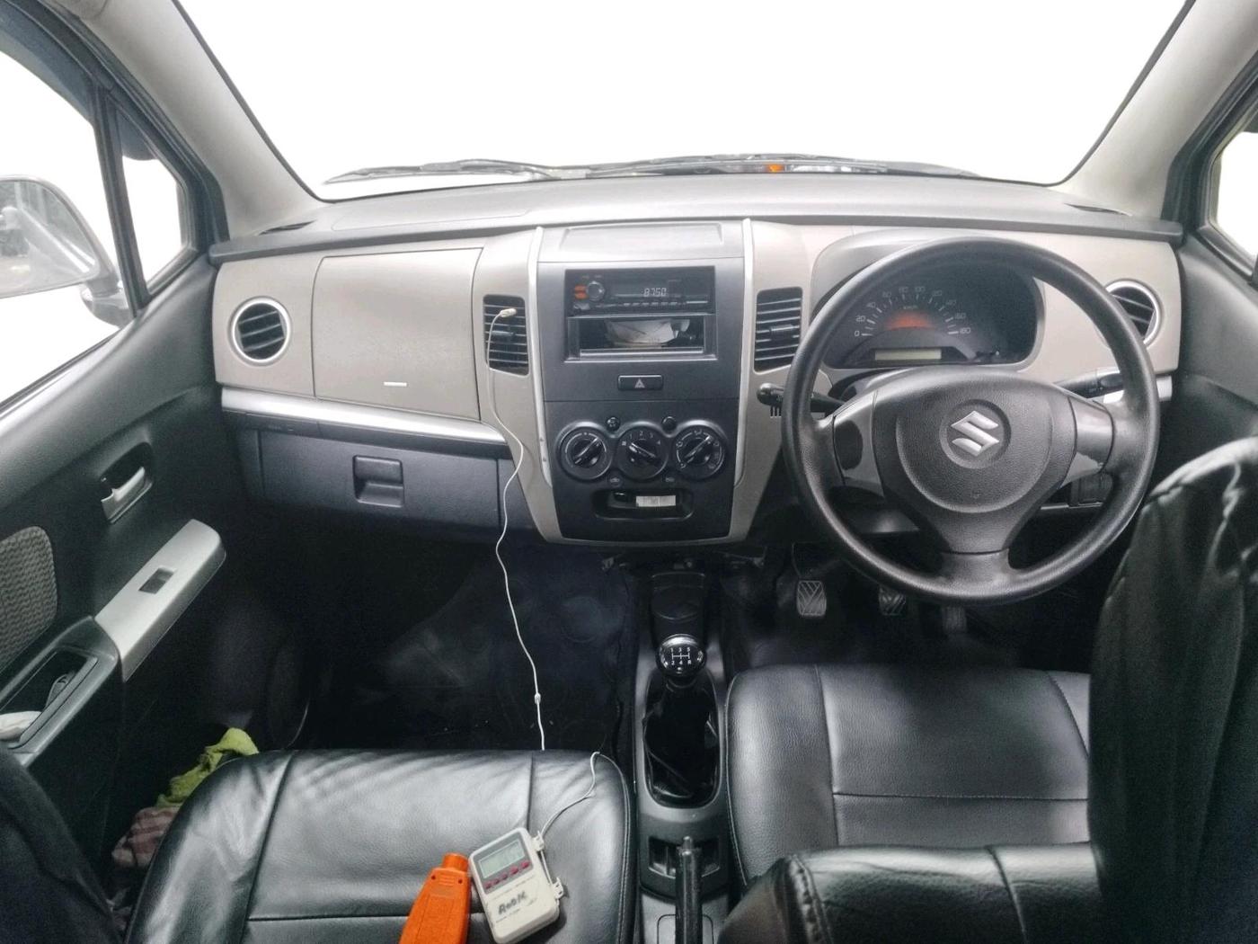 2014 Maruti Wagon R 1.0 LXI, Petrol, Manual, 1,11,100 km, interior