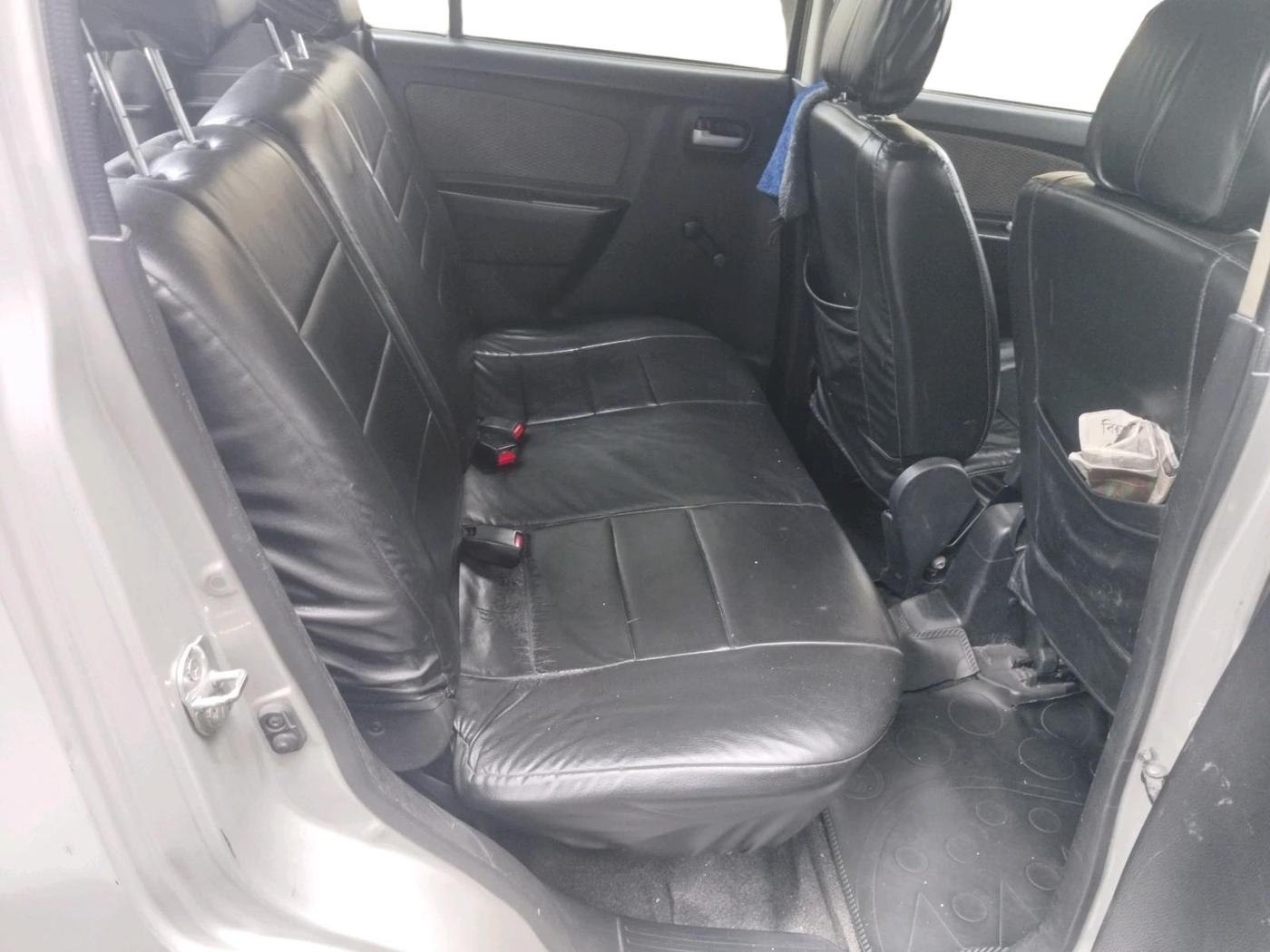 2014 Maruti Wagon R 1.0 LXI, Petrol, Manual, 1,11,100 km, interior