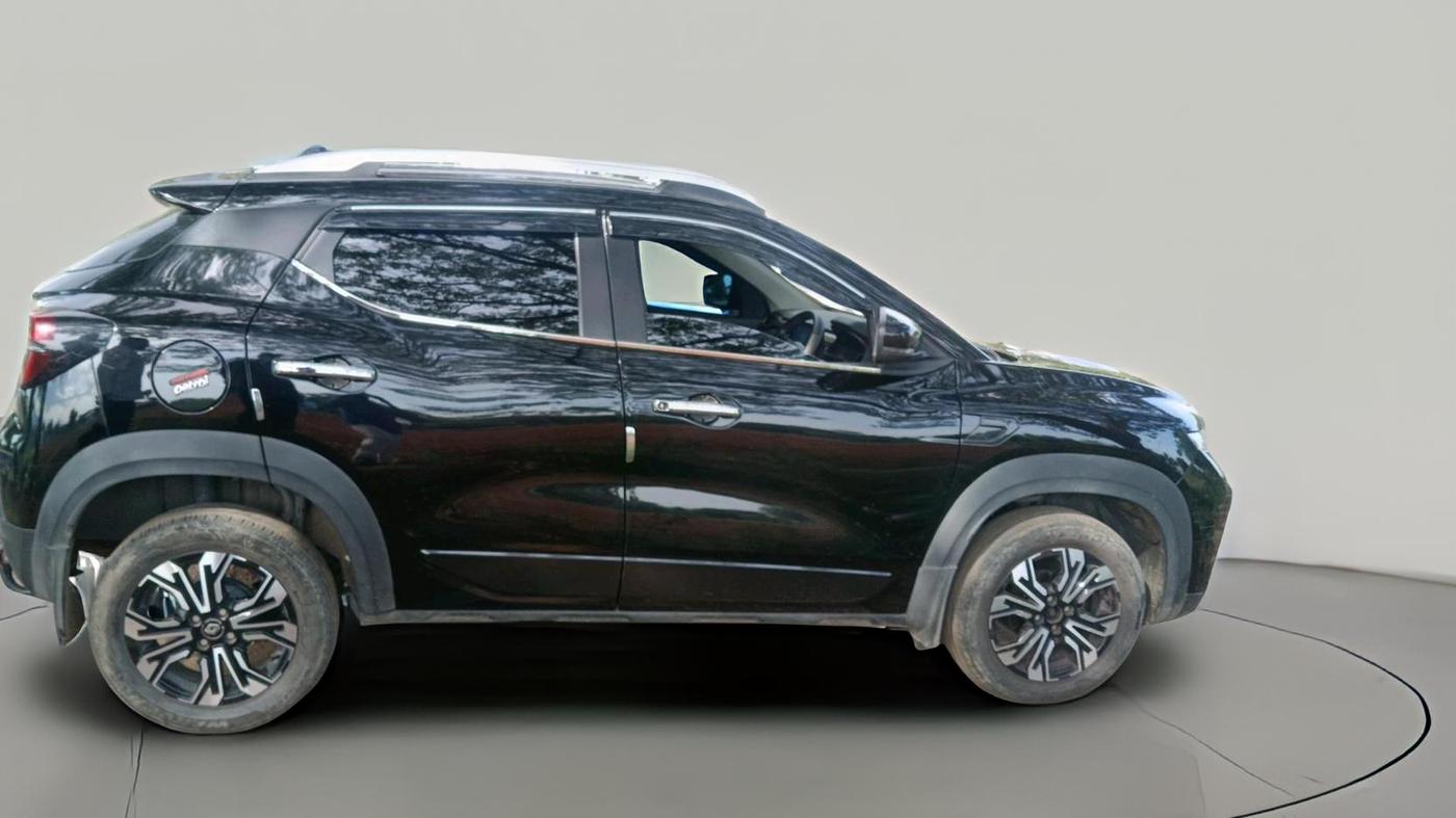2023 Renault Kiger RXT (O) MT, Petrol, Manual, 30,638 km, exterior