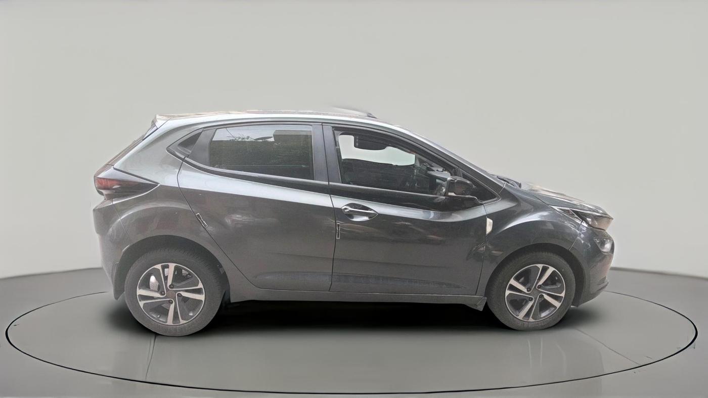 2022 Tata ALTROZ XZ DIESEL, Diesel, Manual, 1,56,760 km, exterior