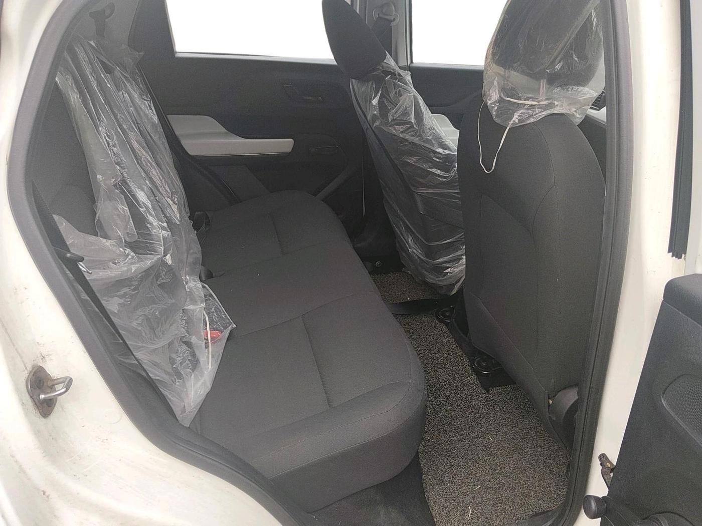2022 Tata PUNCH PURE MT, Petrol, Manual, 22,133 km, interior