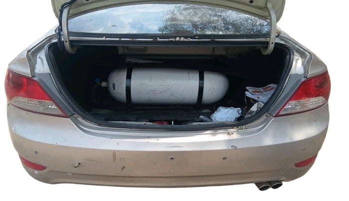 2011 Hyundai Verna FLUIDIC 1.6 VTVT, Petrol, Manual, 1,31,591 km, exterior