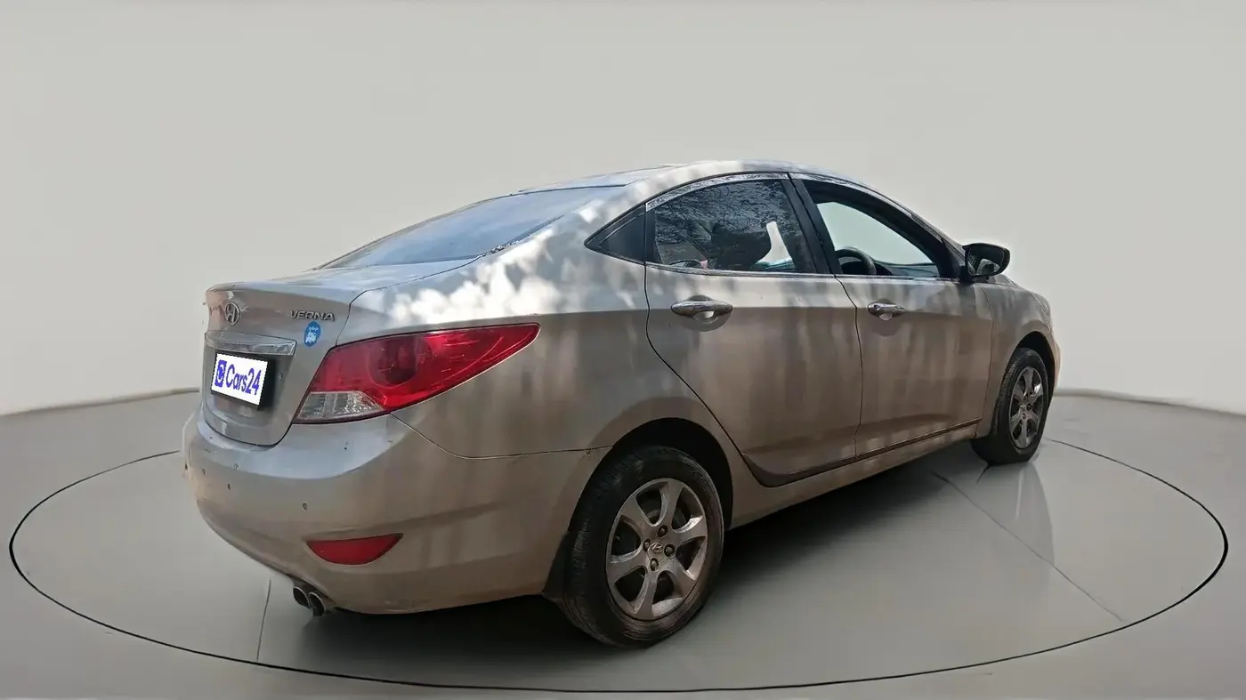 2011 Hyundai Verna FLUIDIC 1.6 VTVT, Petrol, Manual, 1,31,591 km, exterior