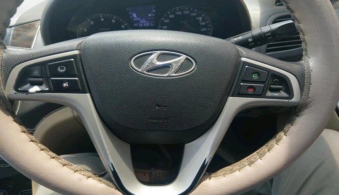 2011 Hyundai Verna FLUIDIC 1.6 VTVT, Petrol, Manual, 1,31,591 km, interior