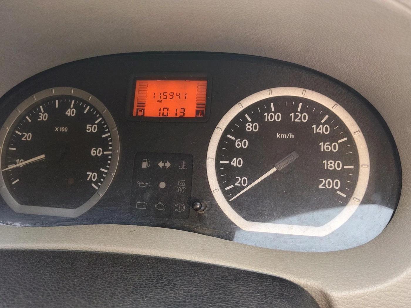 2013 Mahindra Verito 1.5 D6, Diesel, Manual, 1,15,941 km, interior