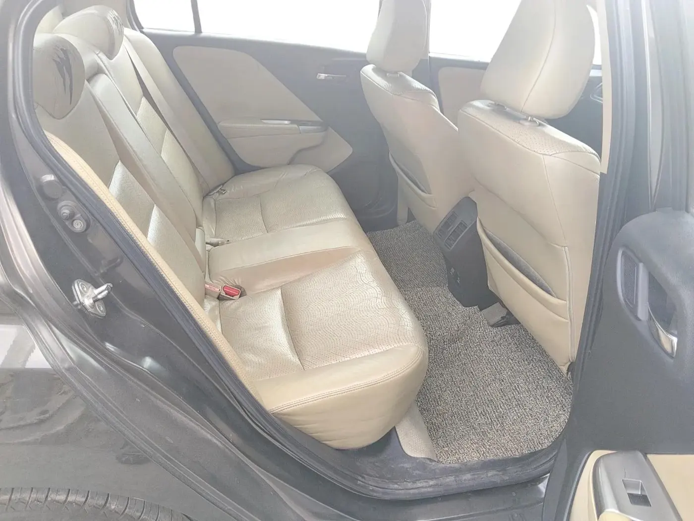 2015 Honda City 1.5L I-DTEC VX, Diesel, Manual, 2,31,920 km, interior