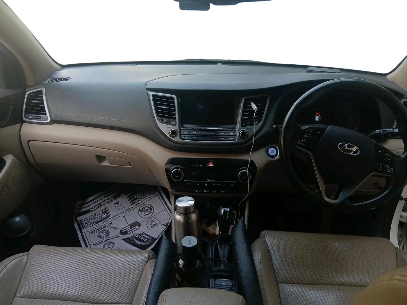2017 Hyundai Tucson GLS 2WD AT DIESEL, Diesel, Automatic, 1,76,000 km, interior