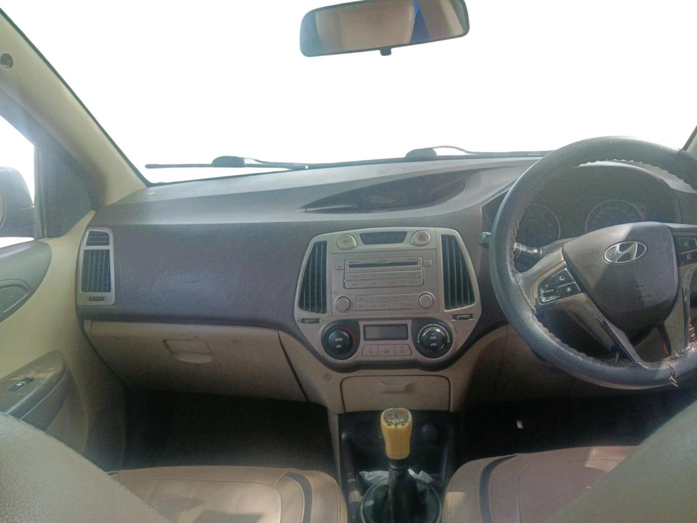 2013 Hyundai i20 ASTA 1.4 CRDI, Diesel, Manual, 2,53,660 km, interior