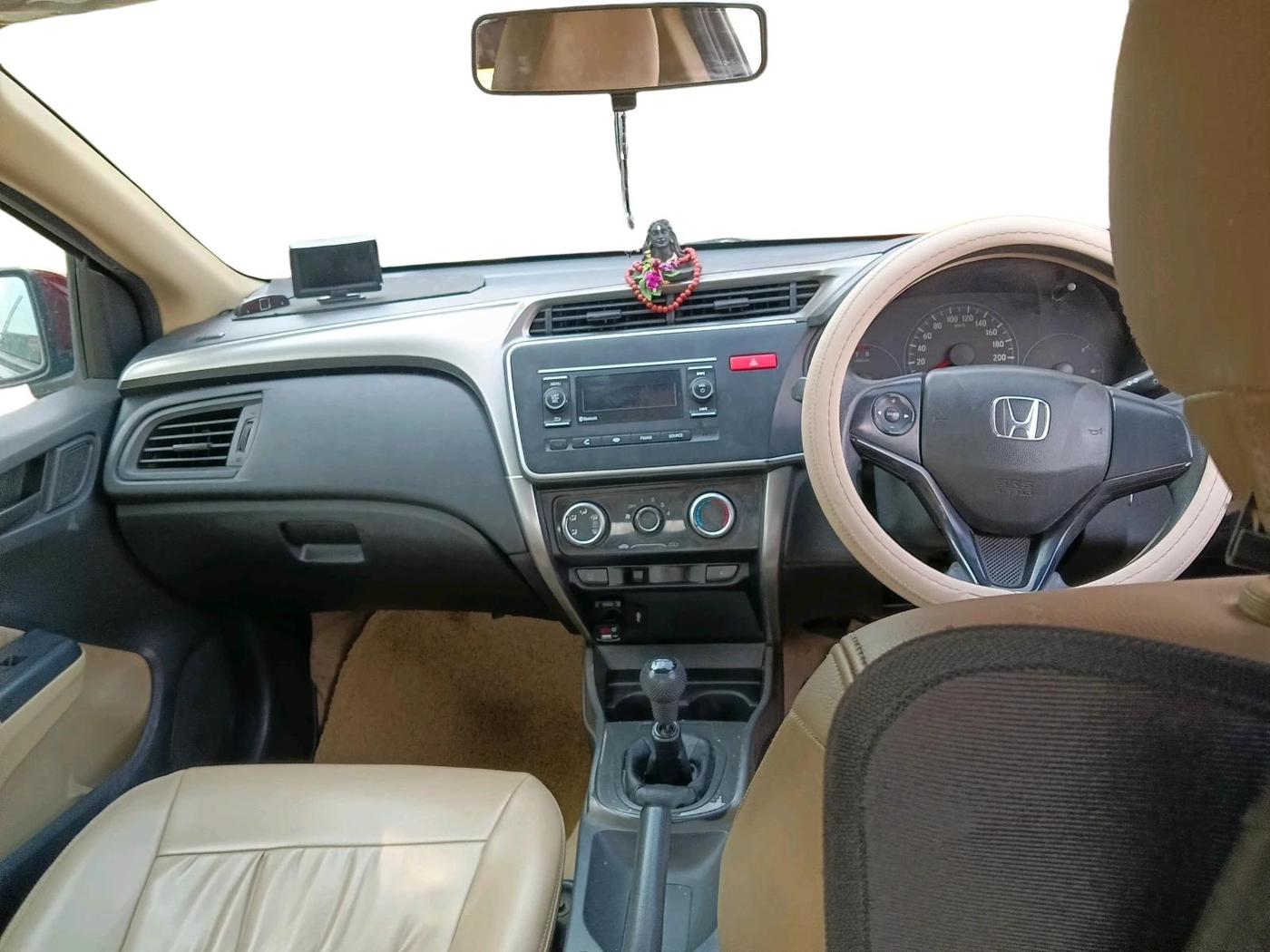 2015 Honda City 1.5L I-VTEC S MT, Petrol, Manual, 1,30,779 km, interior