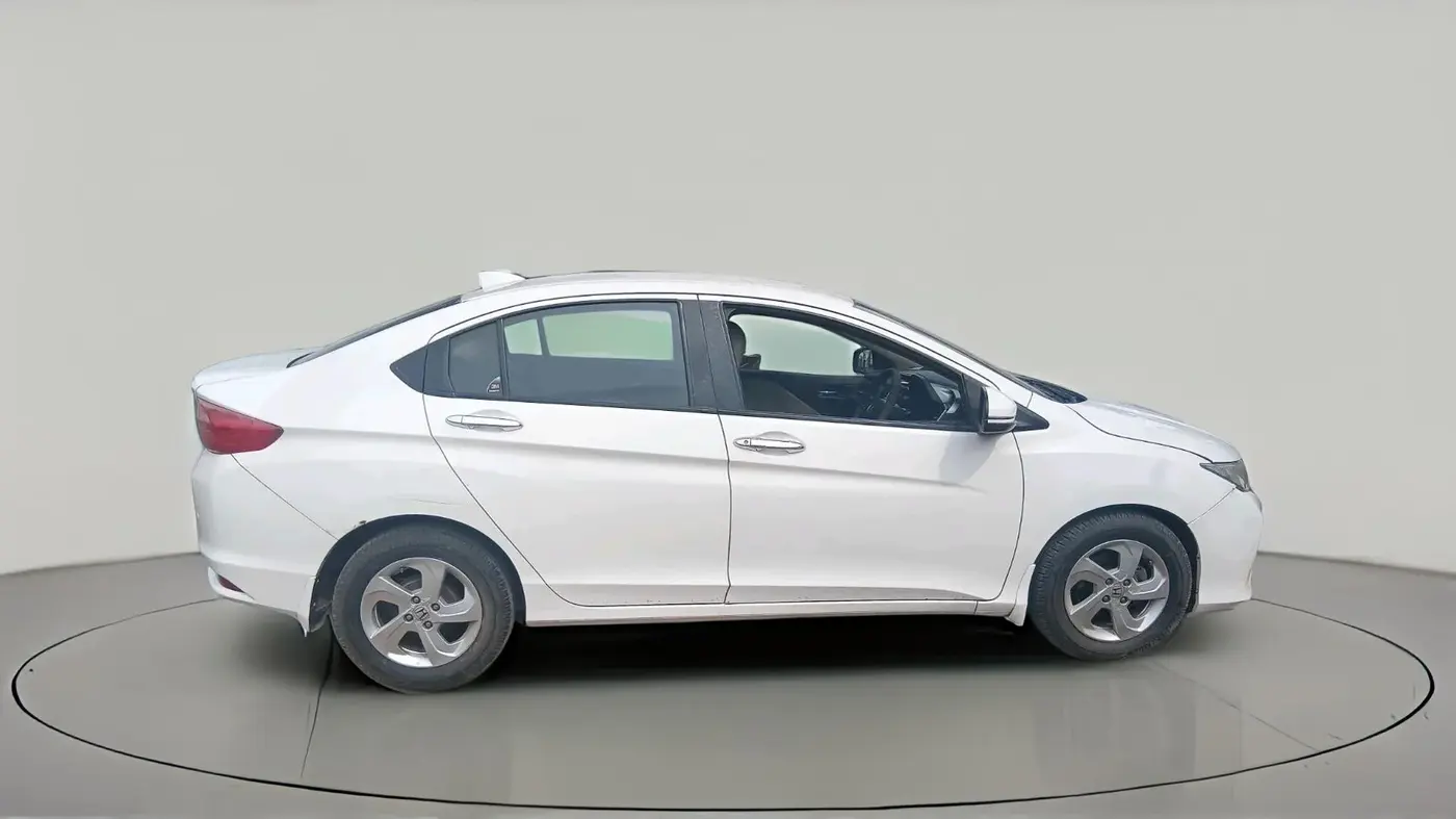 2015 Honda City 1.5L I-DTEC V, Diesel, Manual, 2,22,494 km, exterior
