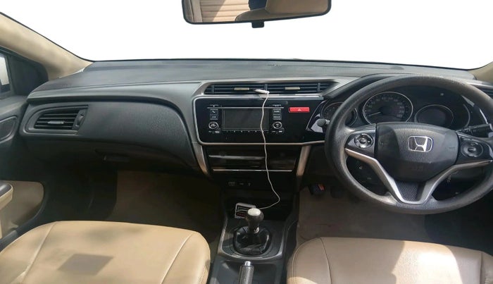 2015 Honda City 1.5L I-DTEC V, Diesel, Manual, 2,22,494 km, interior