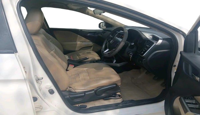 2015 Honda City 1.5L I-DTEC V, Diesel, Manual, 2,22,494 km, interior