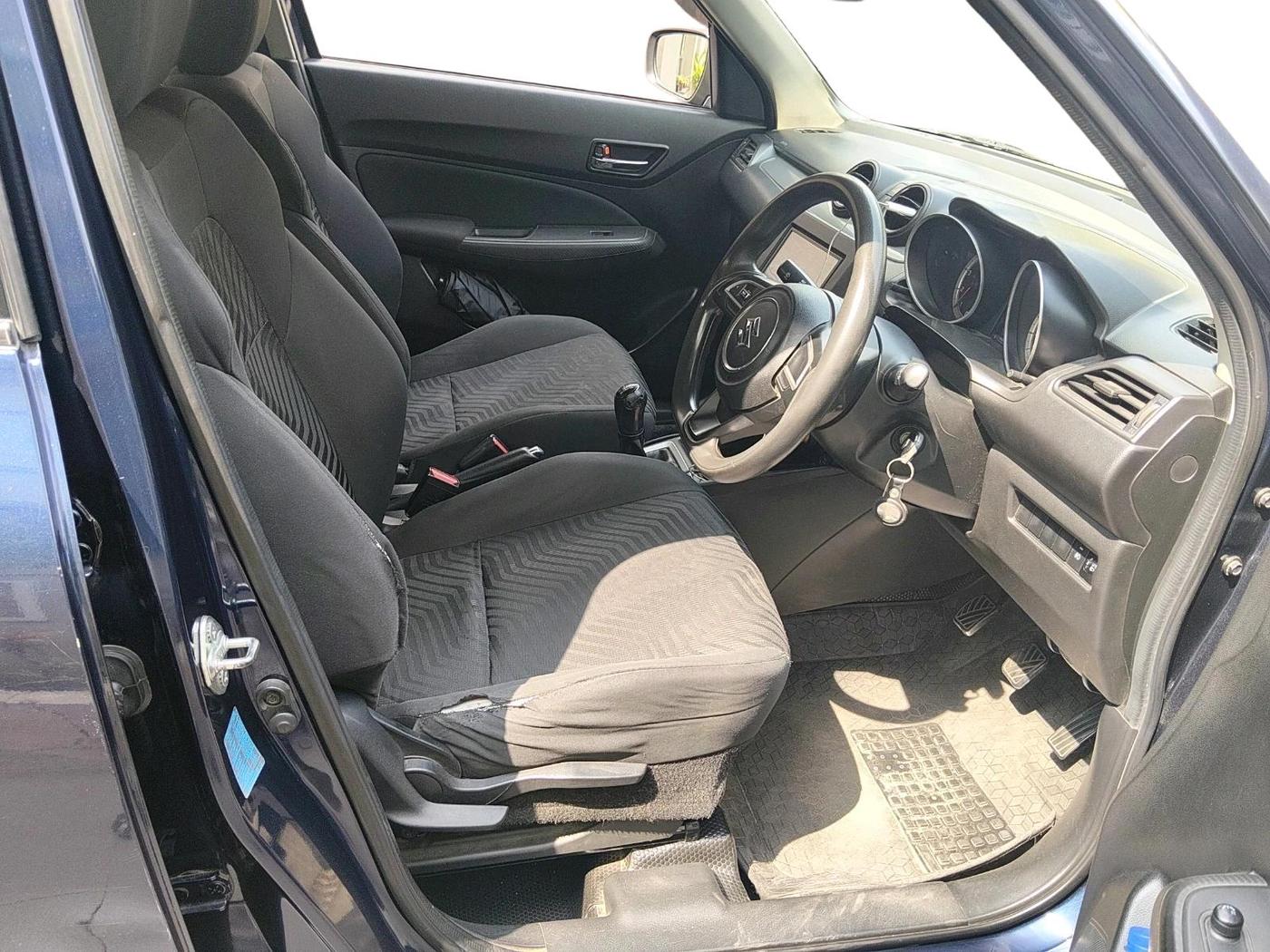 2020 Maruti Swift VXI, Petrol, Manual, 75,572 km, interior