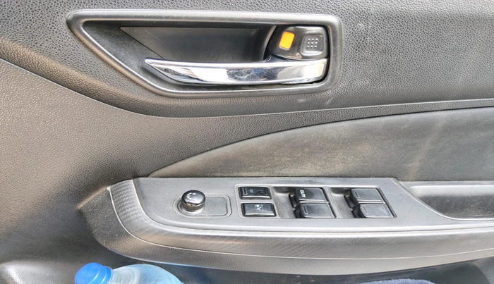 2020 Maruti Swift VXI, Petrol, Manual, 75,572 km, interior