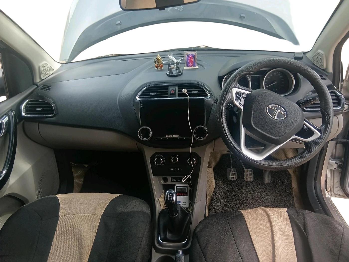 2016 Tata Tiago XZ PETROL, Petrol, Manual, 77,849 km, interior