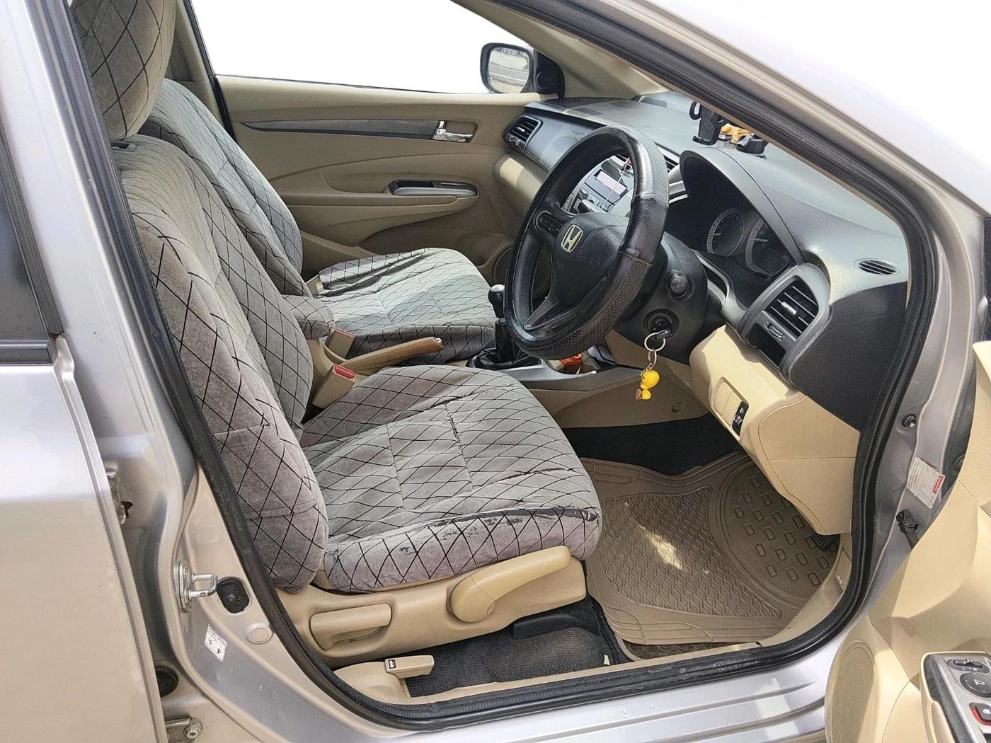 2012 Honda City 1.5L I-VTEC V MT, Petrol, Manual, 1,03,100 km, interior
