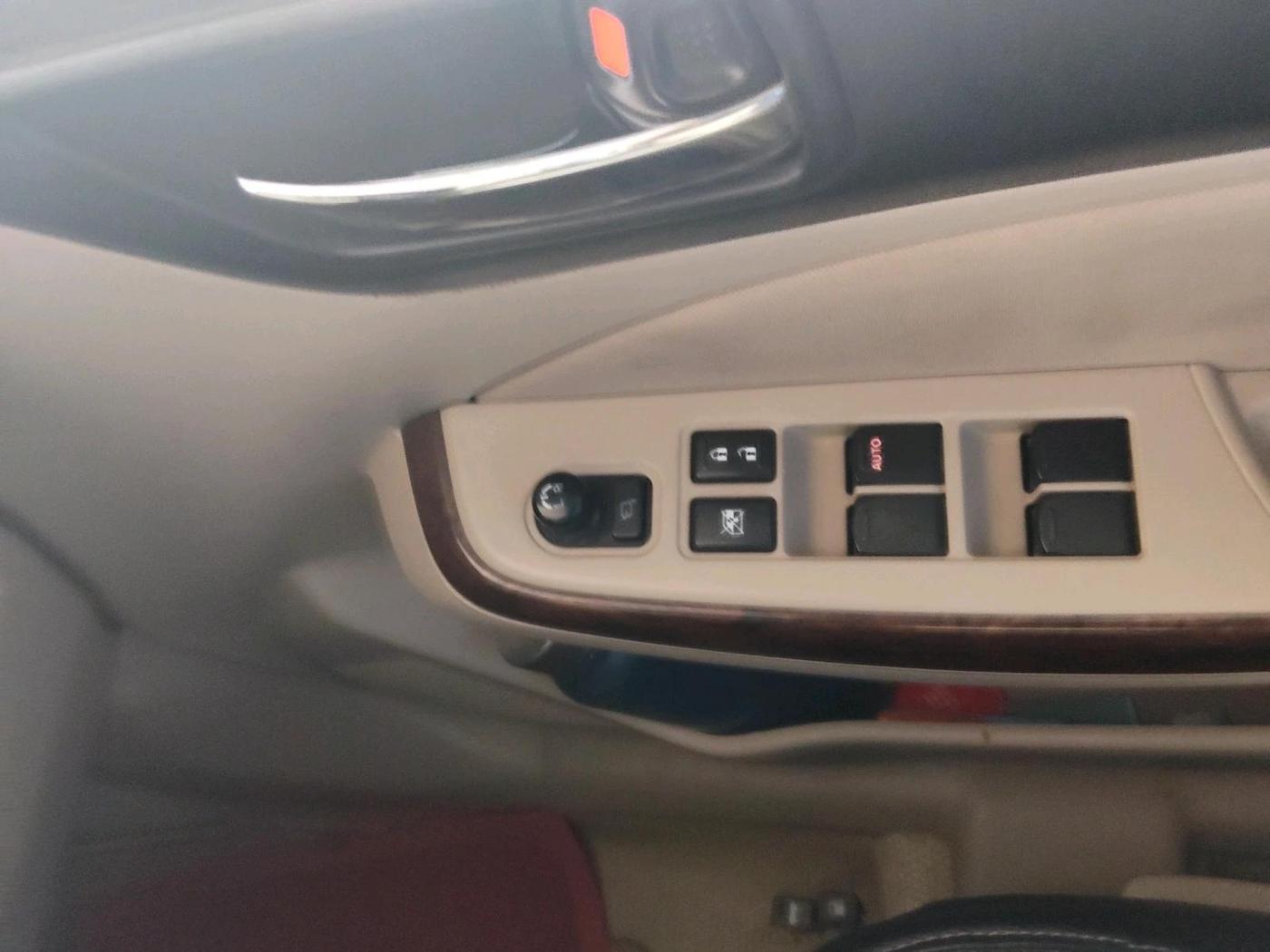 2018 Maruti Dzire ZXI, Petrol, Manual, 74,072 km, interior