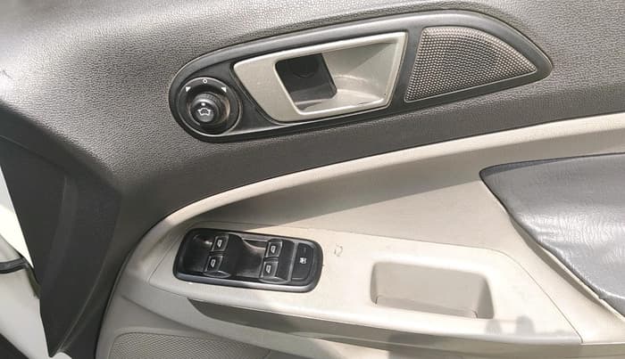 2015 Ford Ecosport TITANIUM 1.5L DIESEL, Diesel, Manual, 1,27,044 km, interior