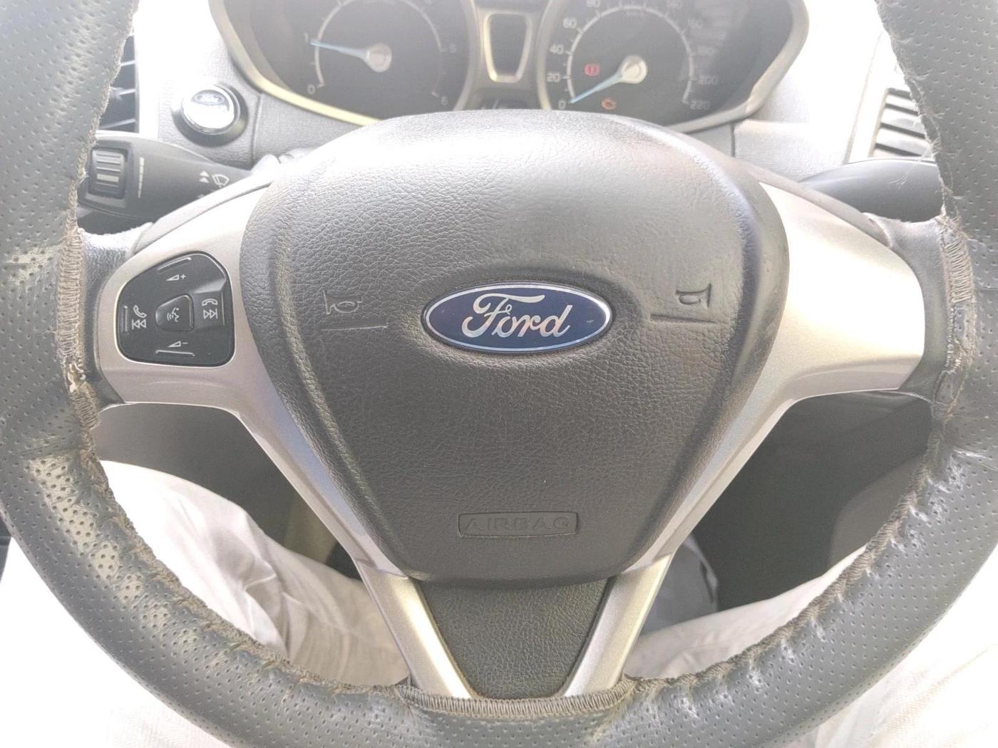 2015 Ford Ecosport TITANIUM 1.5L DIESEL, Diesel, Manual, 1,27,044 km, interior