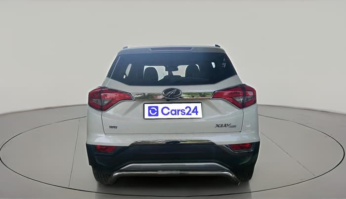 2021 Mahindra XUV300 W8 (O) 1.2 PETROL, Petrol, Manual, 99,178 km, exterior