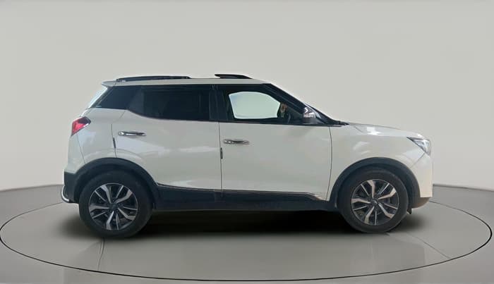 2021 Mahindra XUV300 W8 (O) 1.2 PETROL, Petrol, Manual, 99,178 km, exterior