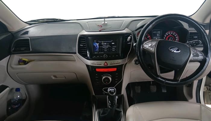 2021 Mahindra XUV300 W8 (O) 1.2 PETROL, Petrol, Manual, 99,178 km, interior